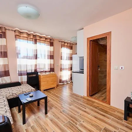 Aleksandrovi Apartament Apartamento *